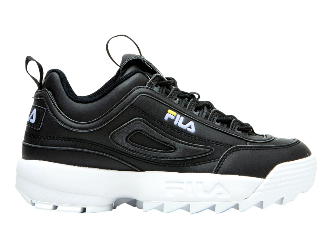 Tenis FILA Disruptor II color negro con suela blanca gruesa y dentada.