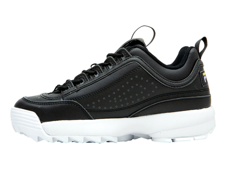 Tenis FILA Disruptor II color negro con suela blanca gruesa y dentada.