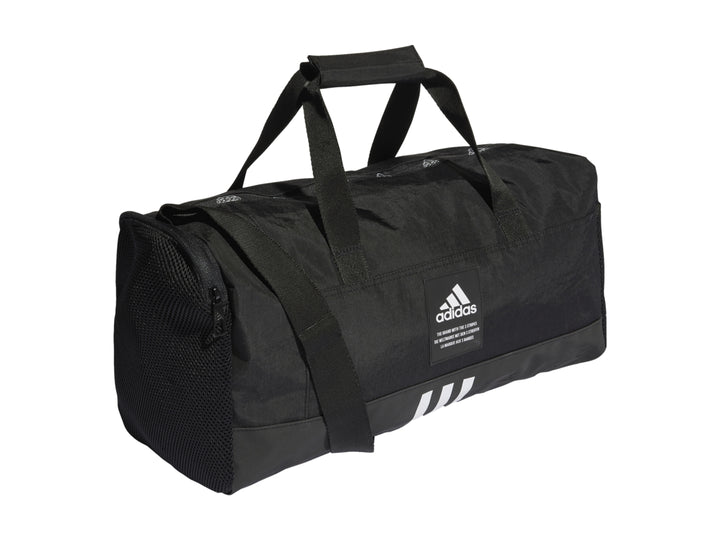 Bolsa de deporte Adidas color negro con logotipo blanco y tres franjas decorativas en la parte inferior.