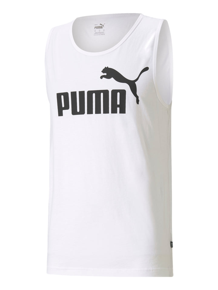 Hombre vistiendo una camiseta sin mangas PUMA de color blanco con logotipo negro en el pecho.