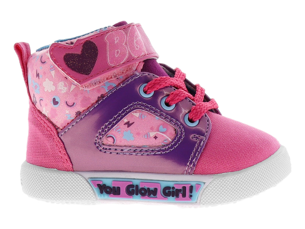 Tenis infantiles color fiusha con detalles en turquesa y blanco, con agujetas y acabado brillante.