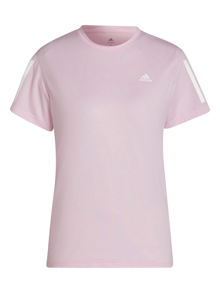 Playera deportiva Adidas para mujer en color rosa claro con detalles blancos en la manga.