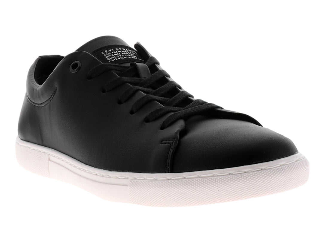 Tenis casuales color negro con suela blanca y agujetas negras.