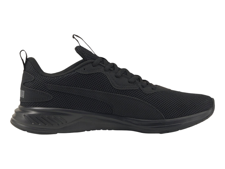 Tenis deportivos PUMA color negro completo con malla transpirable y suela cómoda.