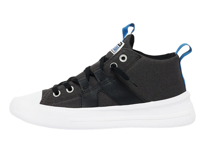 Tenis Converse Chuck Taylor All Star Ultra Mid color gris oscuro con suela blanca y plataforma para niños.