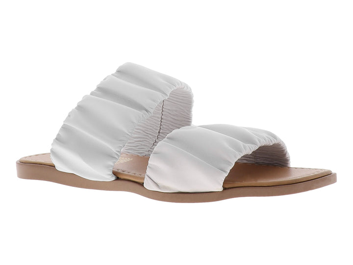 Sandalias casuales para mujer color blanco con diseño fruncido y suela color café.