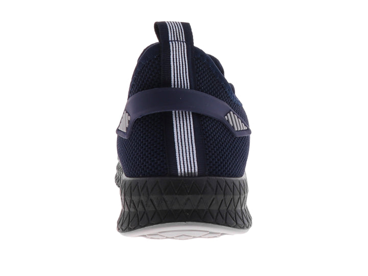 Tenis deportivos Furor color azul marino con suela negra texturizada para hombre.