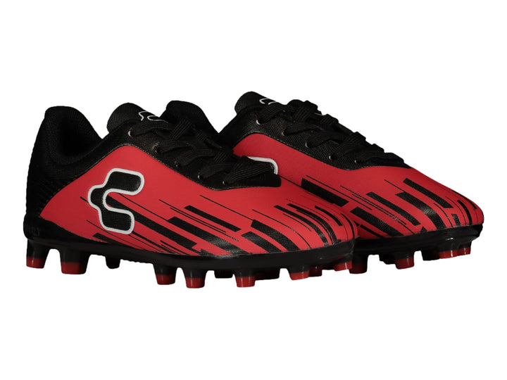Zapato de fútbol Charly color rojo y negro con suela de tacos para pasto natural.