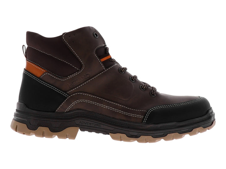 Bota deportiva Merano color chocolate con detalles en negro y naranja, suela robusta para terreno accidentado.