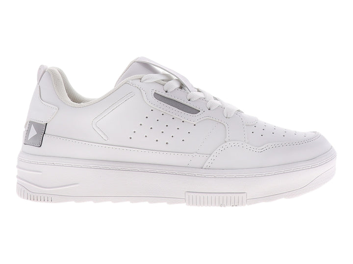 Tenis casuales color blanco de la marca THENTIC con detalles perforados y suela blanca.