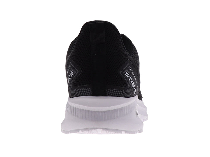 Tenis deportivos marca STARS en color negro con suela blanca y tejido transpirable.
