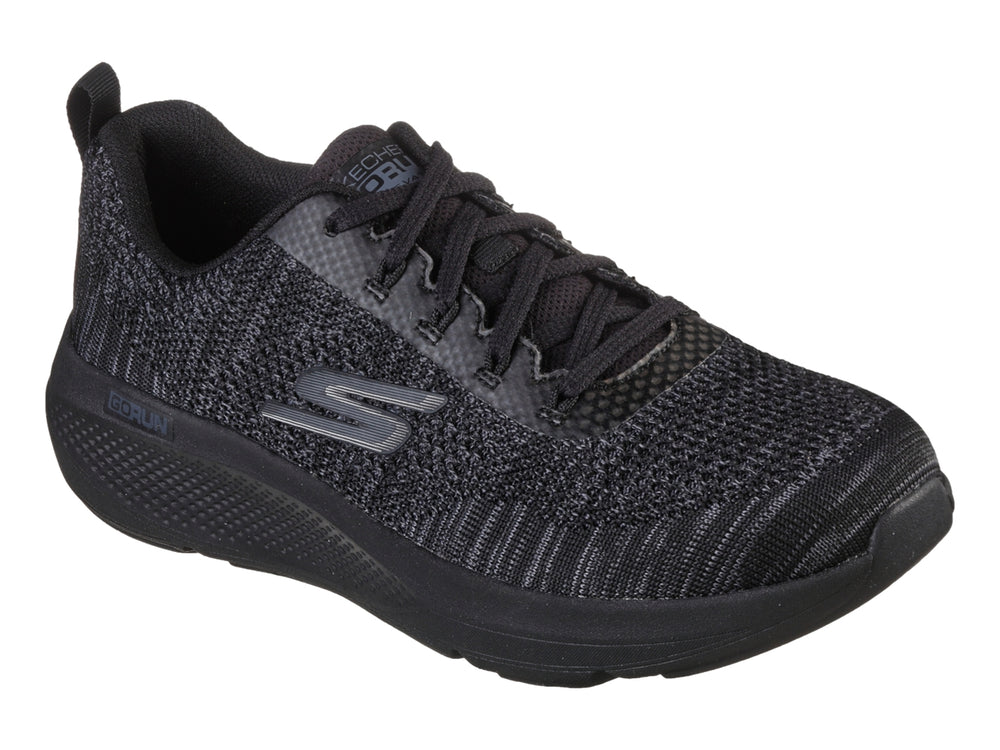Tenis deportivos Skechers para mujer en color negro y gris con tejido transpirable y suela negra.