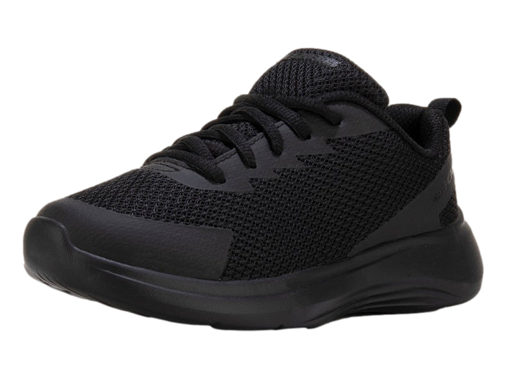 Zapato deportivo Skechers para niño en color negro total con acabado en malla.