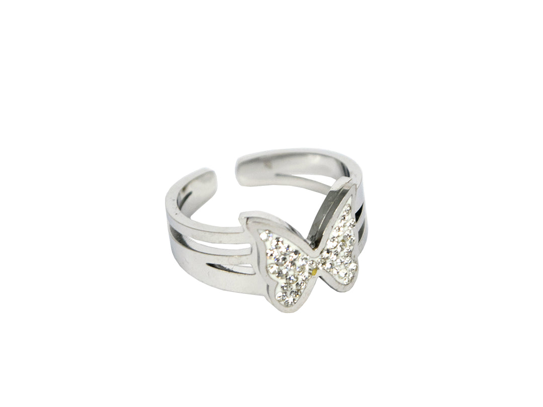 Anillo dorado con diseño de mariposa incrustada con brillantes y banda ajustable.