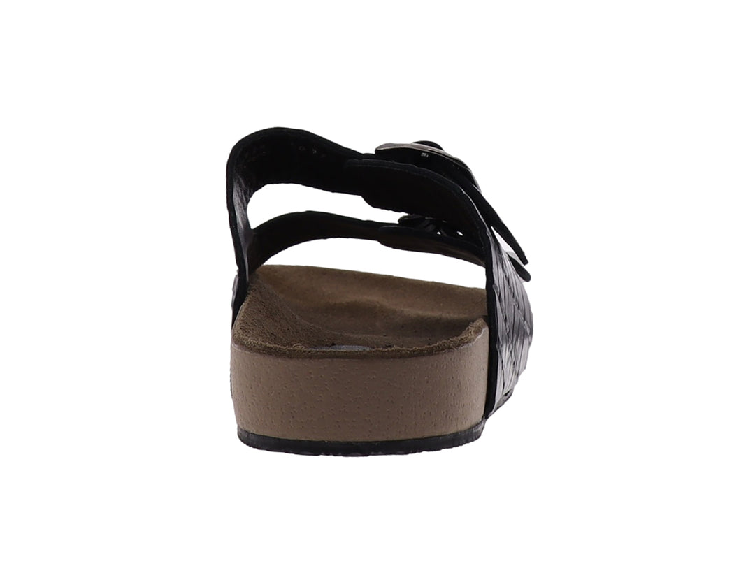 Sandalias negras con textura de cocodrilo, hebillas plateadas y suela color marrón.