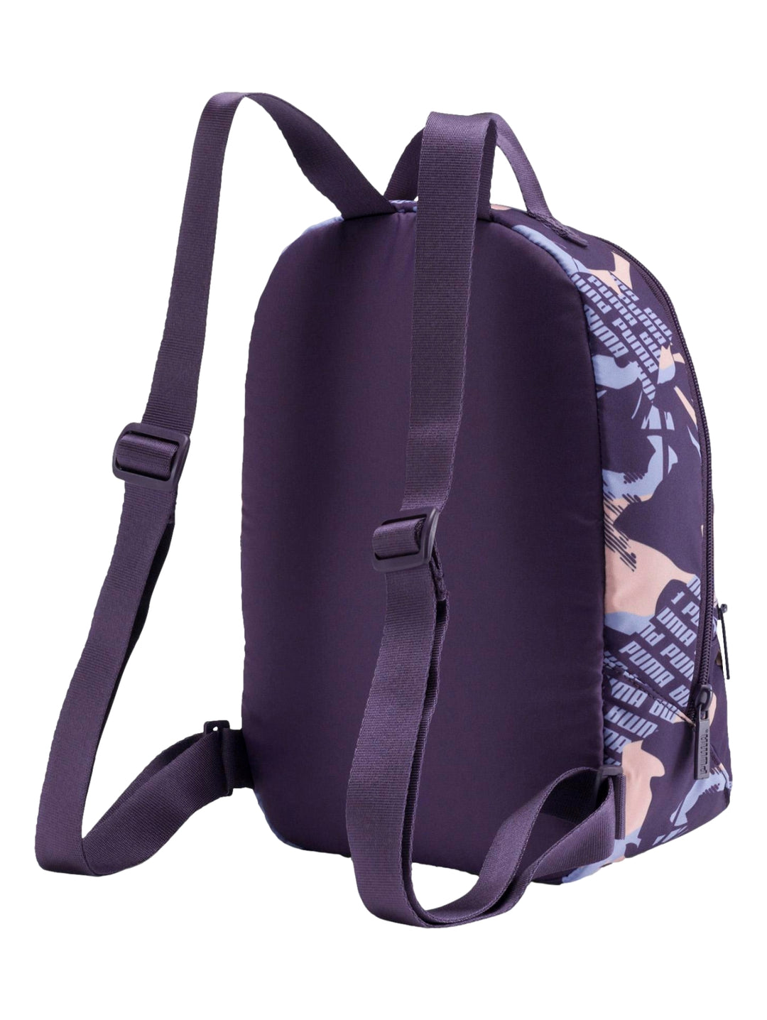 Mochila PUMA con estampado multicolor en tonos índigo, rosa y azul con logotipo blanco frontal.