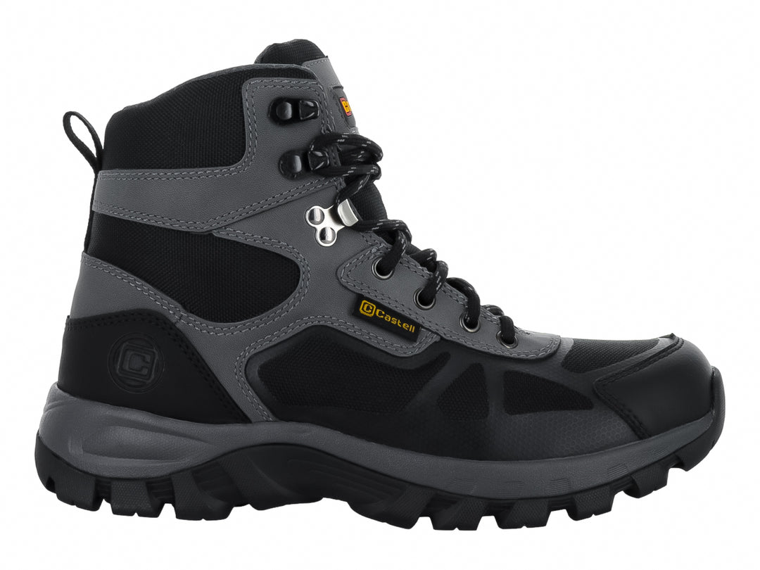 Bota deportiva Omar Castell en color negro y gris con suela robusta y cierre de cordones.