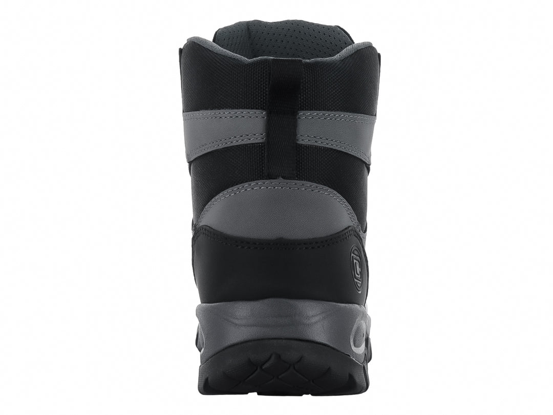 Bota deportiva Omar Castell en color negro y gris con suela robusta y cierre de cordones.