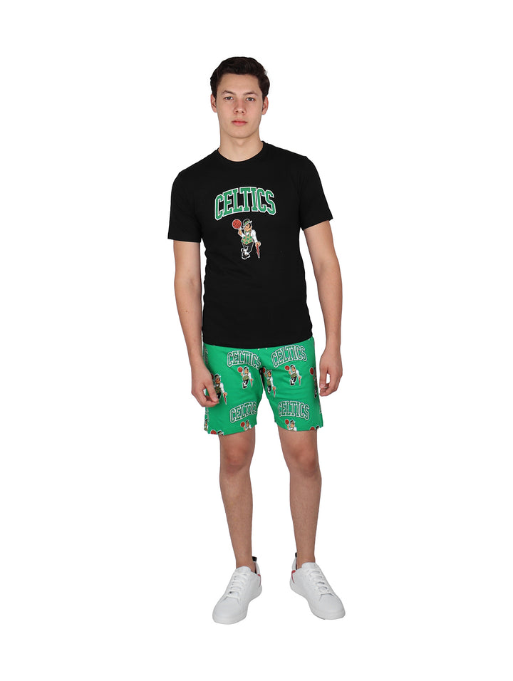 Set de pijama FEXPRO compuesto por camiseta negra y short verde con motivos de los Boston Celtics.