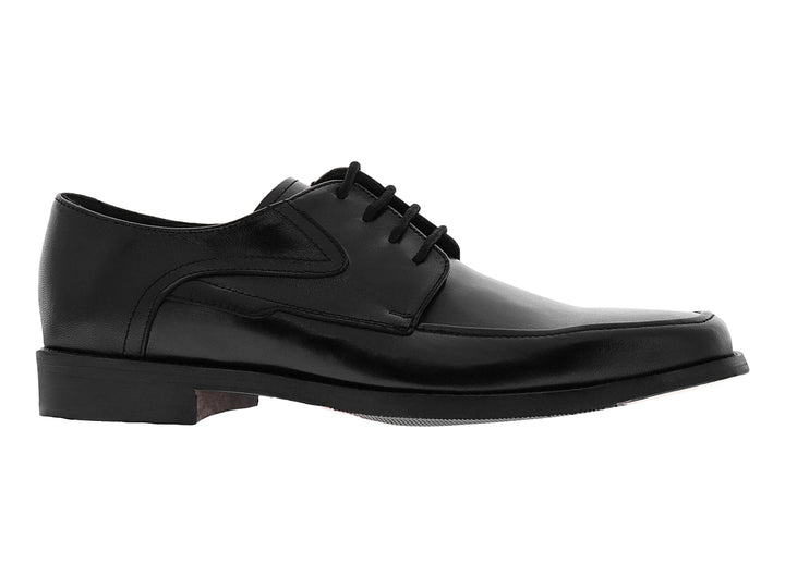 Zapato formal de cuero color negro para hombre con agujetas y acabado brillante.