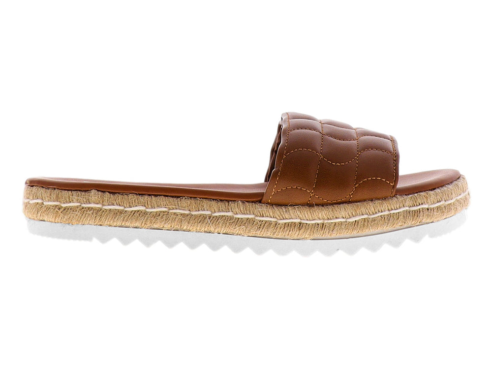 Sandalia plana color camel con tira acolchada y suela de estilo esparto beige.