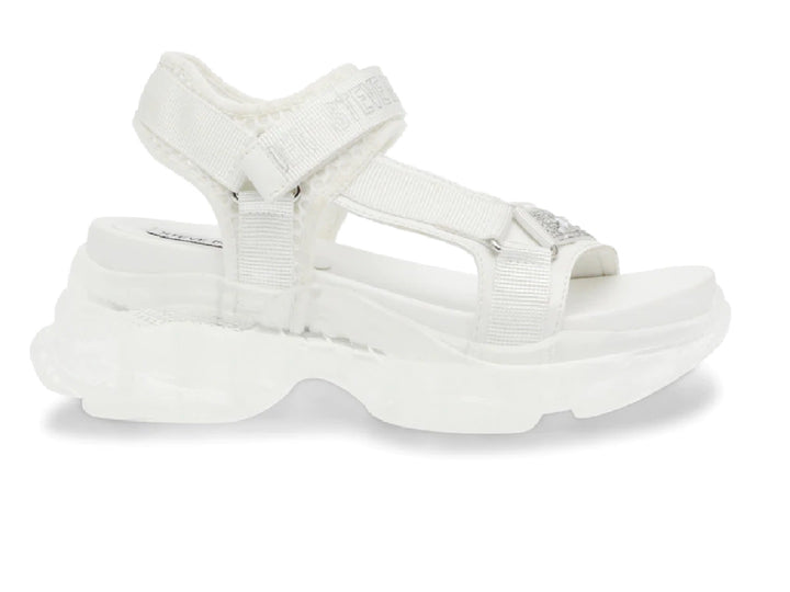 Sandalia blanca de plataforma con correas y detalles brillantes de la marca Steve Madden.