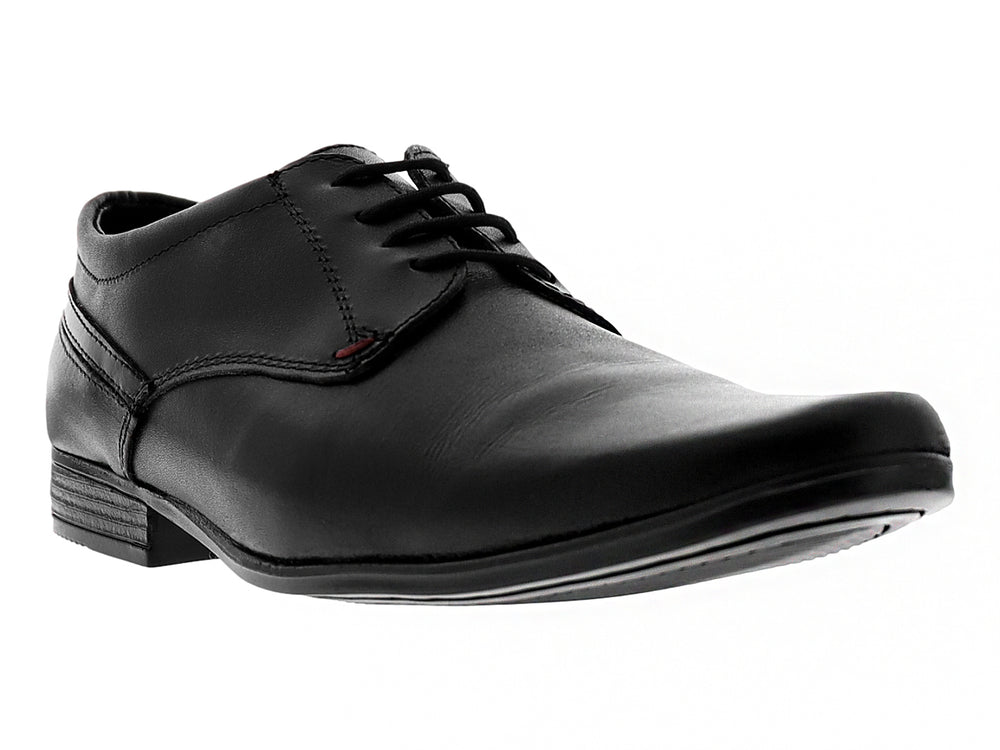 Zapato formal negro para hombre con agujetas y acabado liso brillante.