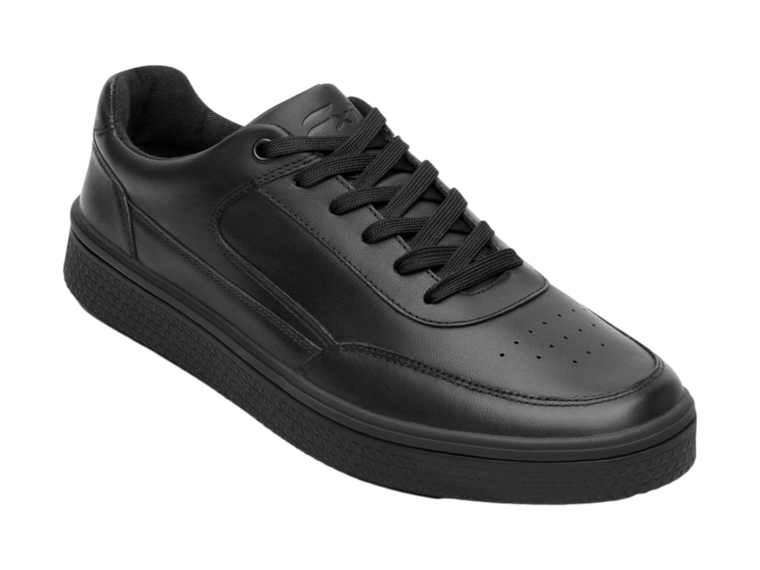 Tenis Flexi color negro para hombre o unisex, estilo casual con agujetas y suela plana.