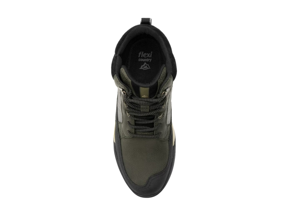 Botín Flexi color olivo y negro con detalles en beige y cordones, estilo casual.