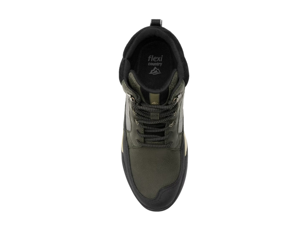 Botín Flexi color olivo y negro con detalles en beige y cordones, estilo casual.