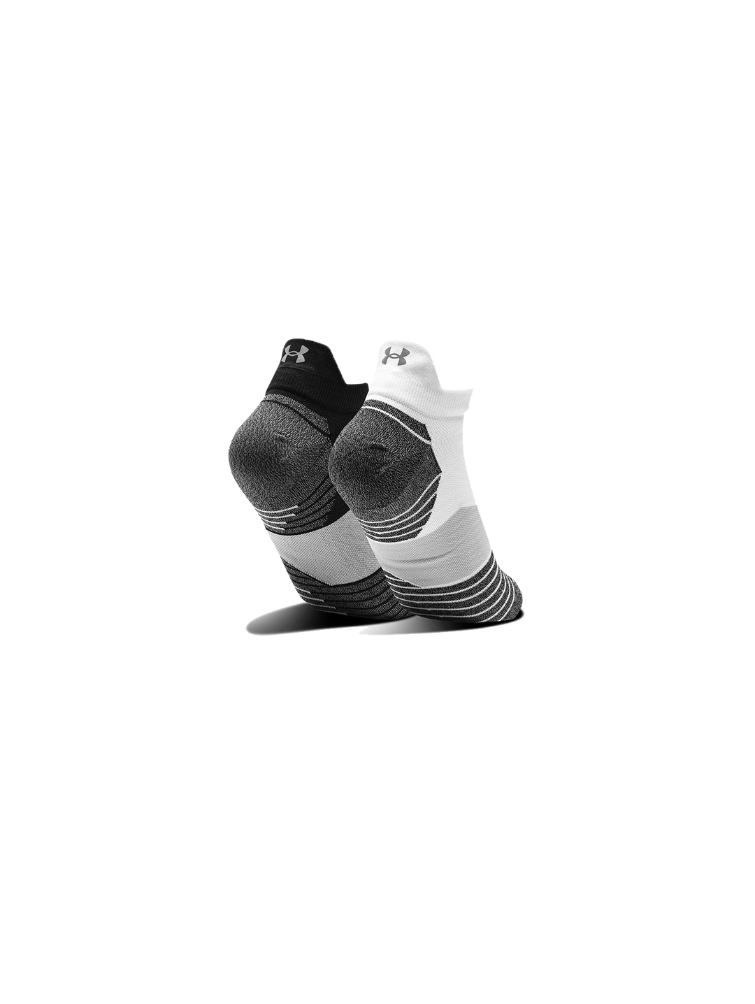 Pack de dos pares de calcetines deportivos Under Armour No Show, uno blanco y otro negro con detalles en gris.