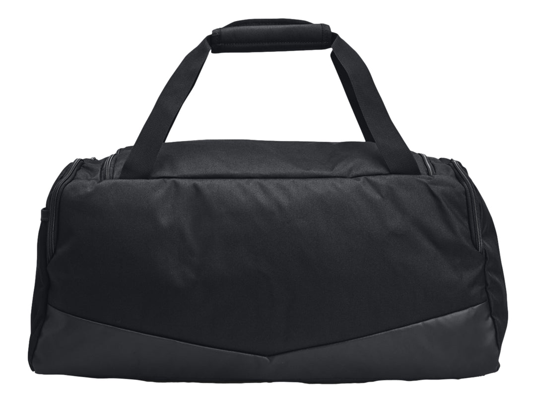 Bolsa de deporte Under Armour Undeniable 5.0 en color negro con logotipo blanco y correa ajustable.