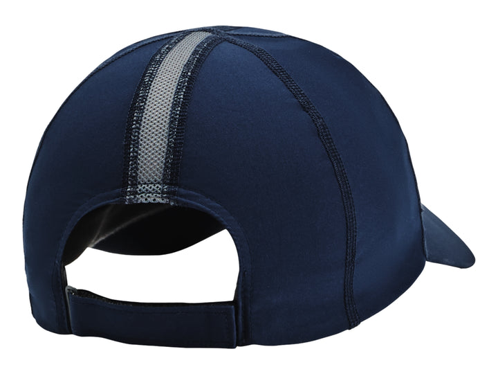 Gorra deportiva Under Armour en color azul marino con logotipo blanco frontal y visera curva.