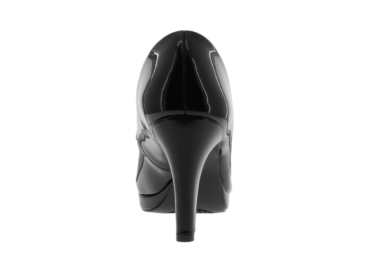 Zapato de tacón alto y plataforma en color negro charol brillante para mujer.