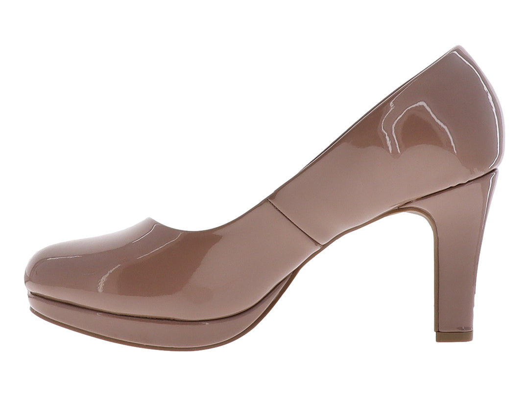 Zapato de tacón y plataforma para mujer en color caramelo con acabado brillante de charol.