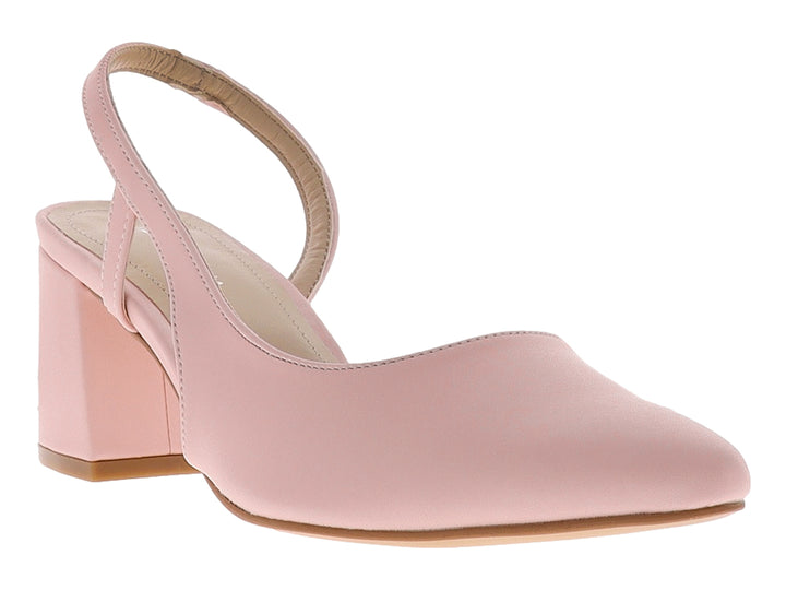 Zapato de tacón grueso color rosa candy con diseño slingback y punta redondeada para mujer.