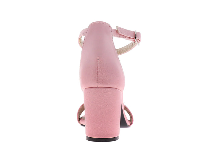 Sandalia color rosa paraiso con tacón cuadrado y correa ajustable al tobillo para mujer.