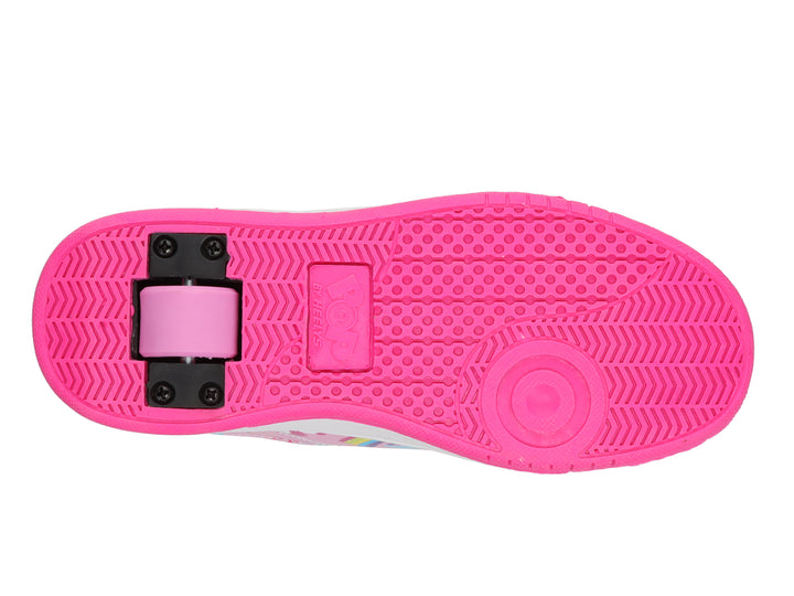 Tenis Heelys color rosa con estampado de unicornios y arcoíris, cordones blancos y suela blanca y rosa.