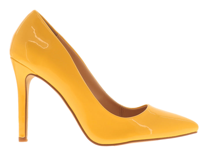 Zapato de tacón alto estilo stiletto en color amarillo brillante con acabado de charol para mujer.