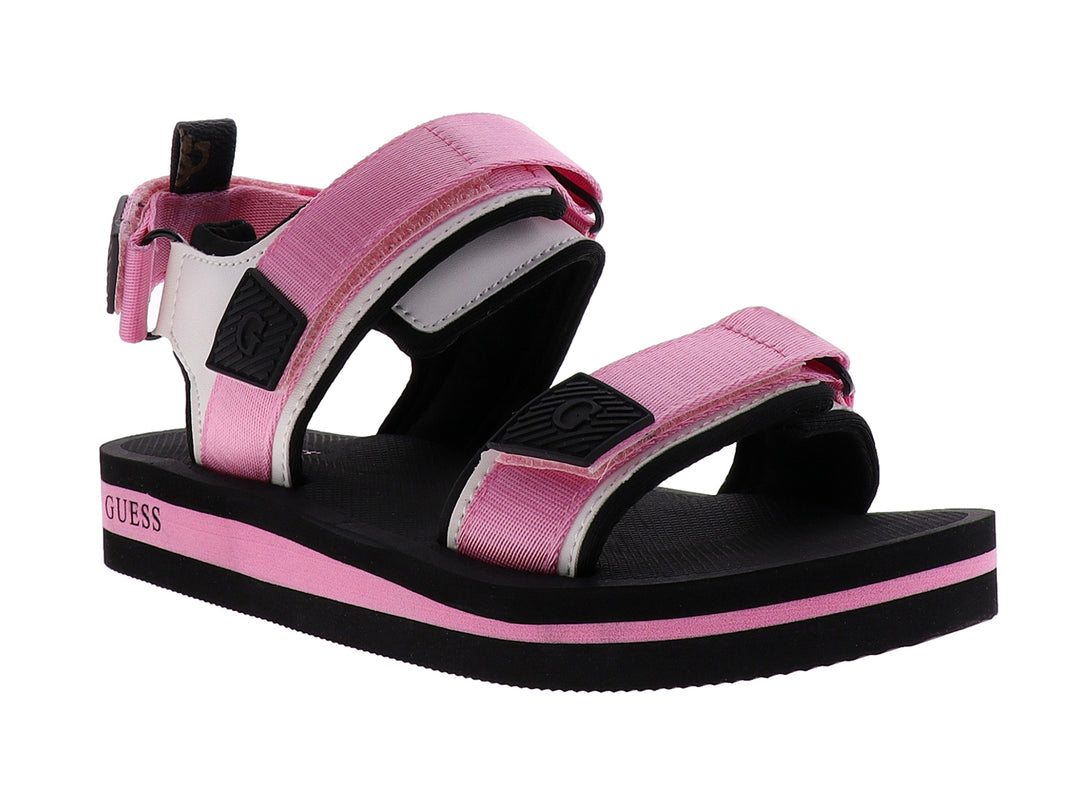 Sandalia Guess para mujer en colores rosa y negro con correas ajustables y suela de plataforma.