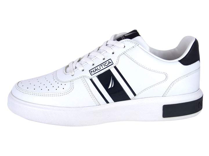 Tenis blancos Nautica con franja y talón en color azul marino y suela blanca.