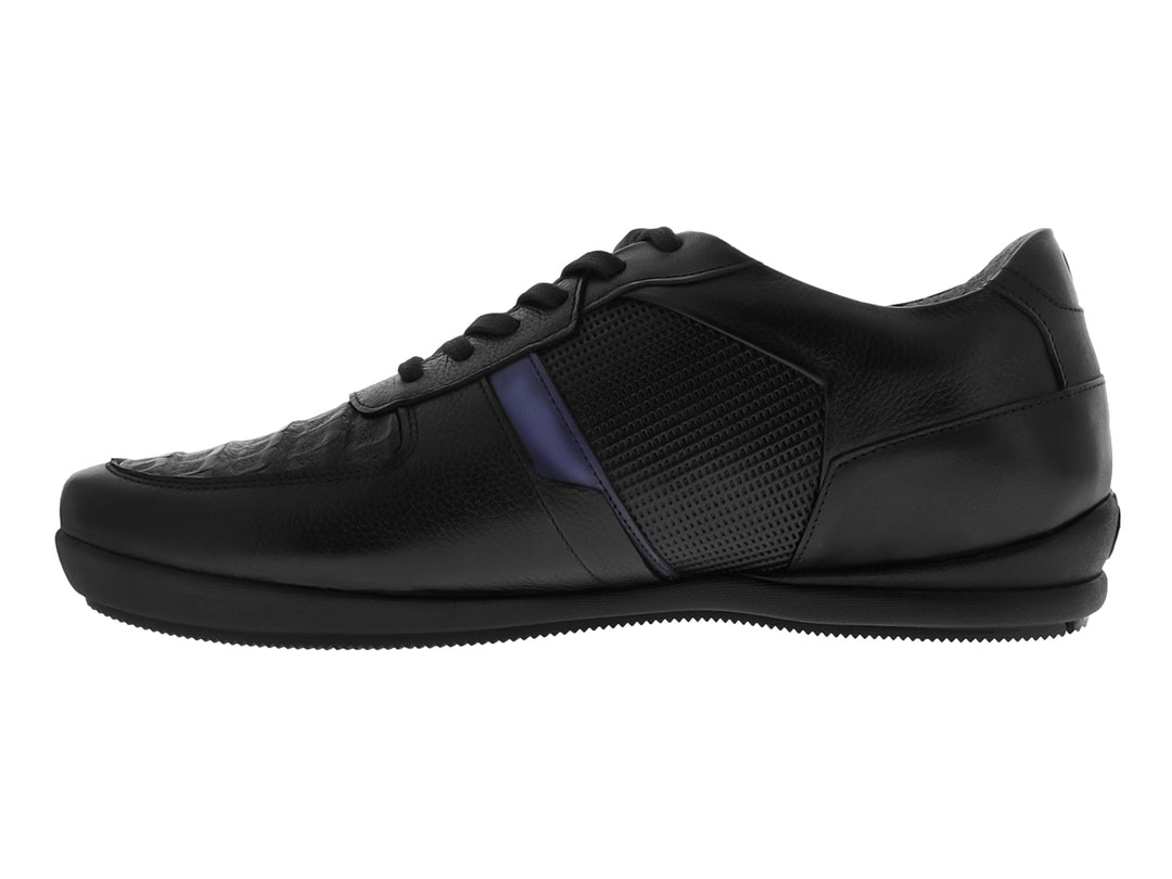 Zapato casual negro de la marca Cuadra con detalles en piel de caimán y tejido lateral.