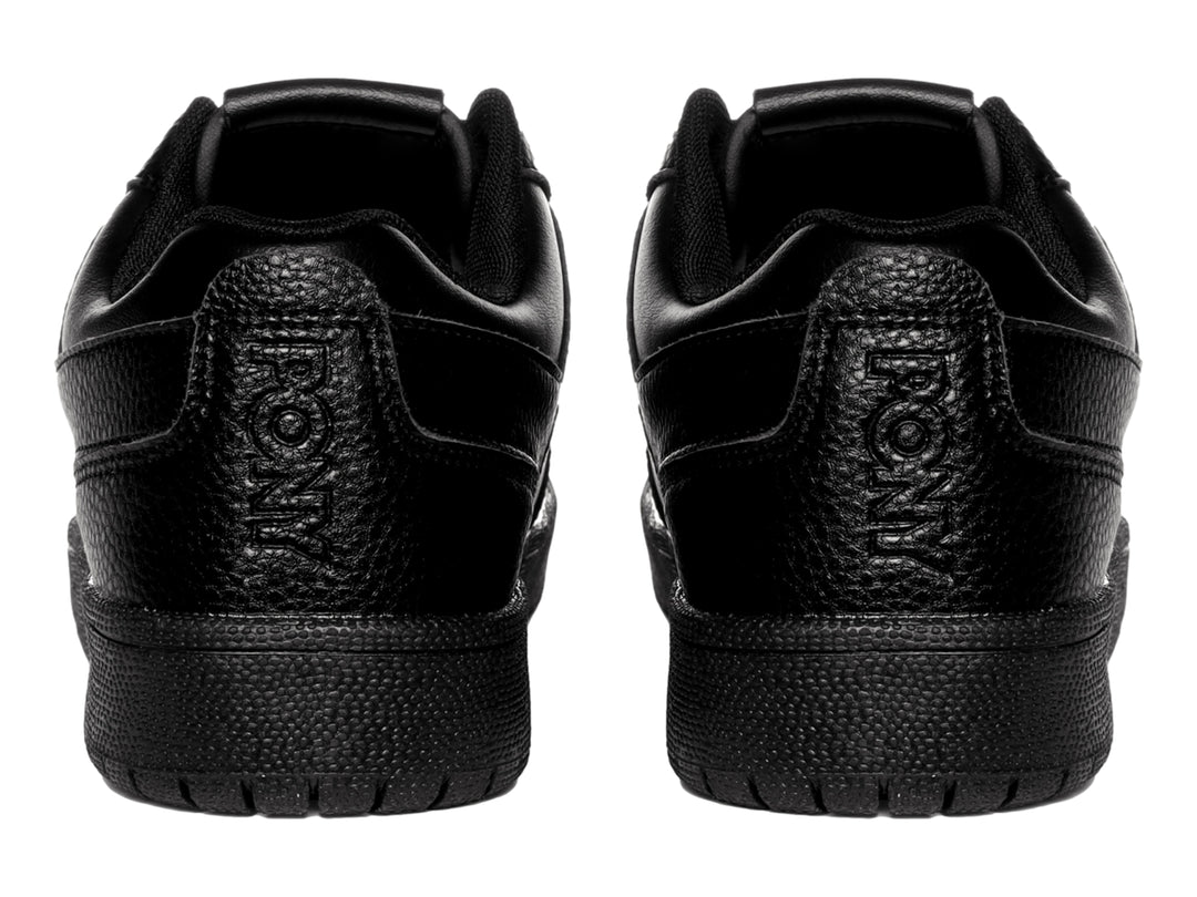 Tenis PONY color negro total con acabado en cuero texturizado y suela gruesa.
