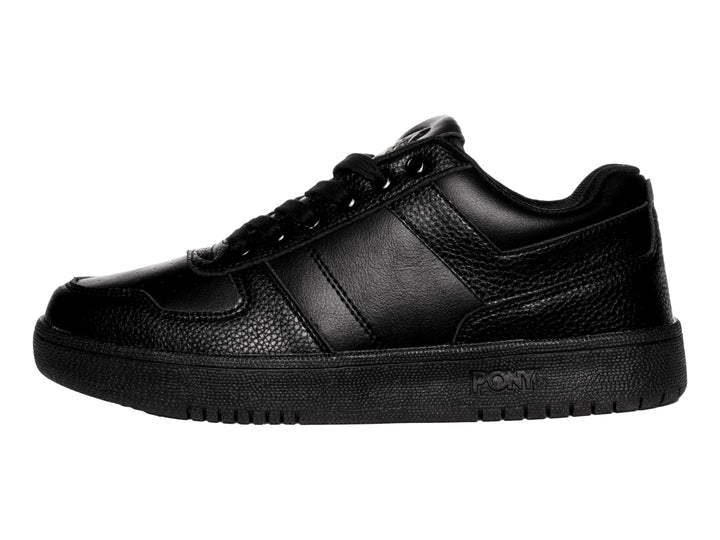 Tenis PONY color negro total con acabado en cuero texturizado y suela gruesa.
