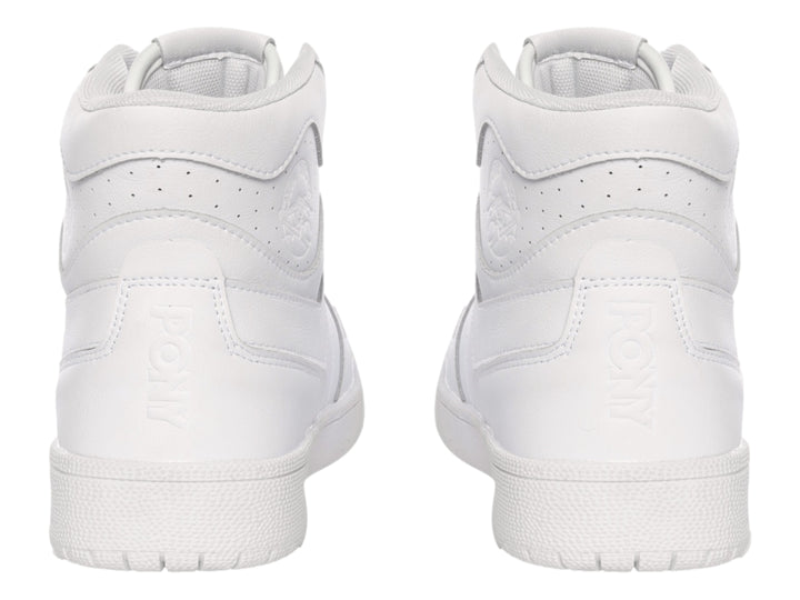 Tenis PONY de bota color blanco con agujetas y suela blanca.
