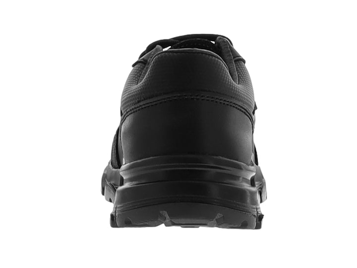 Zapato infantil YUYIN modelo Denver en color negro, con agujetas y suela resistente.