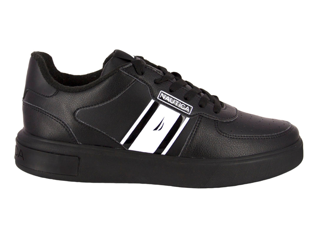 Tenis deportivos Nautica color negro con detalles en blanco y suela plana negra.