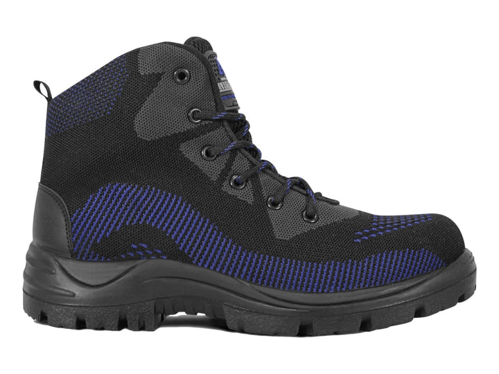 Bota de seguridad ARMADA color gris y negro con detalles azules y suela negra robusta.