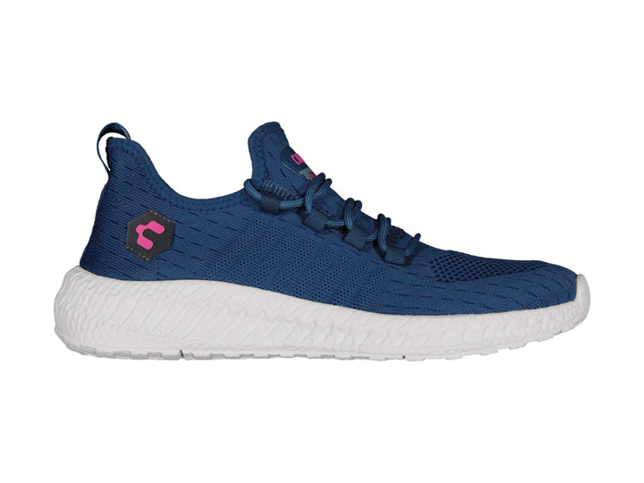 Tenis deportivos Charly en color azul con suela blanca y detalles en rosa.