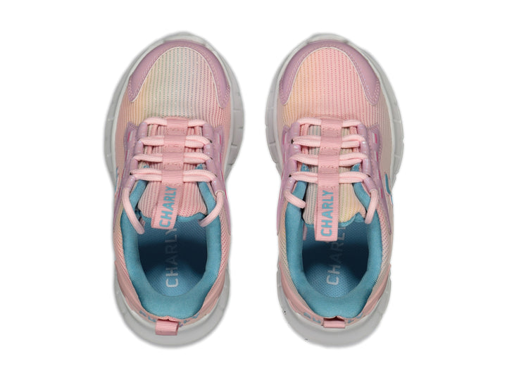 Tenis deportivos Charly en color rosa con detalles azules y suela blanca para niña.